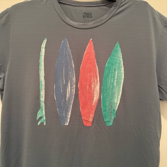 Track & Field Men's T-Shirt Size L Gray/Blue Print Short Sleeve Athletic Tee - Picture 3 of 9